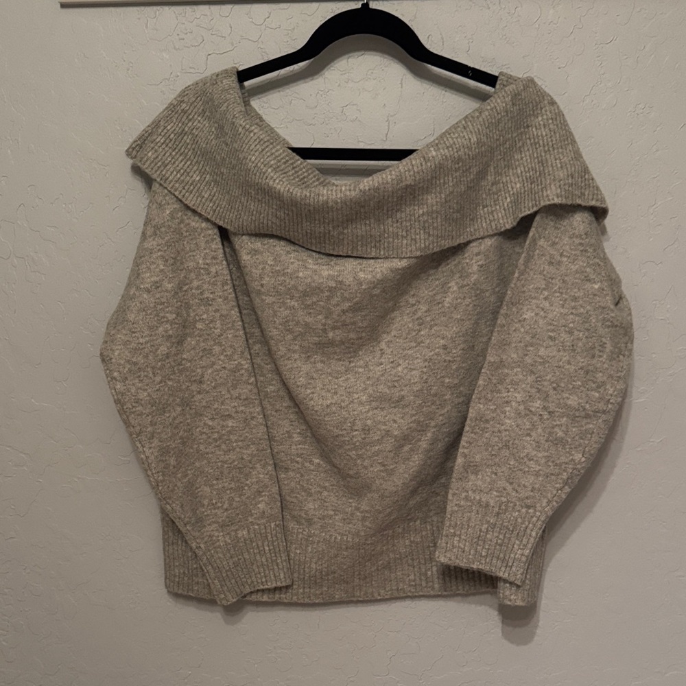 Lucky Brand Off-Shoulder Gray Sweater